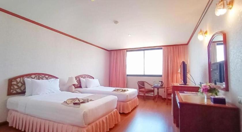K.P. Grand Hotel Chanthaburi Exterior photo