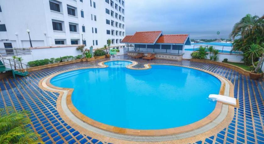 K.P. Grand Hotel Chanthaburi Exterior photo